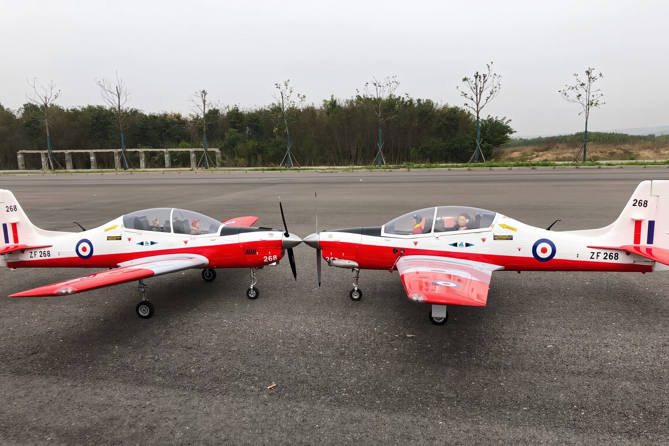 35–50CC Full Composite EMB-312 “Tucano” Scale Model Aircraft